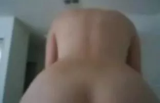 XXX Blowjob yang baik untuk seorang mesum anak indo teman