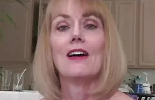 XXX Kacau istrinya kumpulan mesum indo dengan kanker