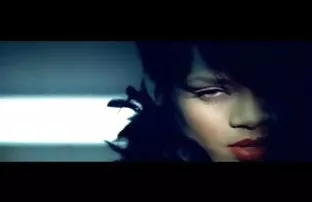 XXX Lucynova - Gadis cantik berambut pirang dan pesonanya indo terbaru mesum