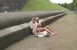 XXX Aneki ... mesum hot indo Adik Perempuan Manisku - 04