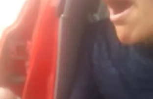 XXX Siswi sekolah (18 tahun) membelai indo mesum 2018 dirinya di bawah selimut