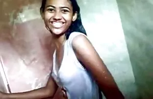 XXX Malam pernikahan pertama dengan si xnxxx indo mesum pirang